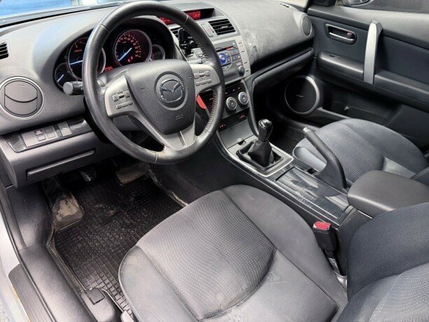 mazda-6-diesel-2010-big-11