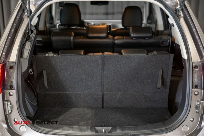 mitsubishi-outlander-diesel-2016-big-9