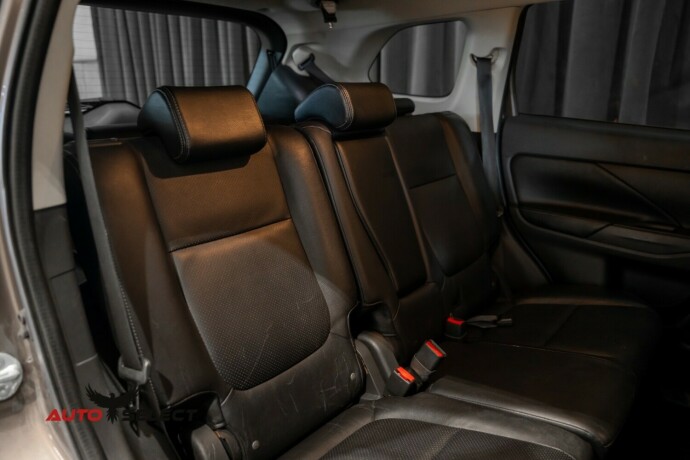 mitsubishi-outlander-diesel-2016-big-15