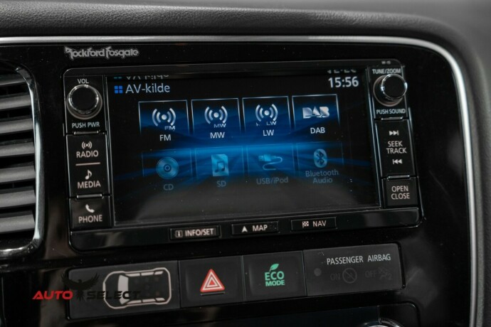 mitsubishi-outlander-diesel-2016-big-43