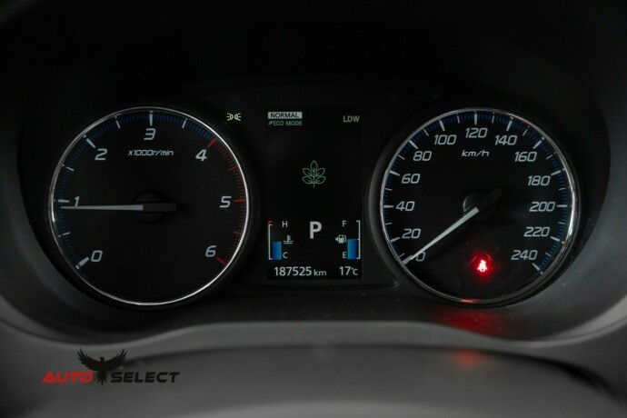 mitsubishi-outlander-diesel-2016-big-32