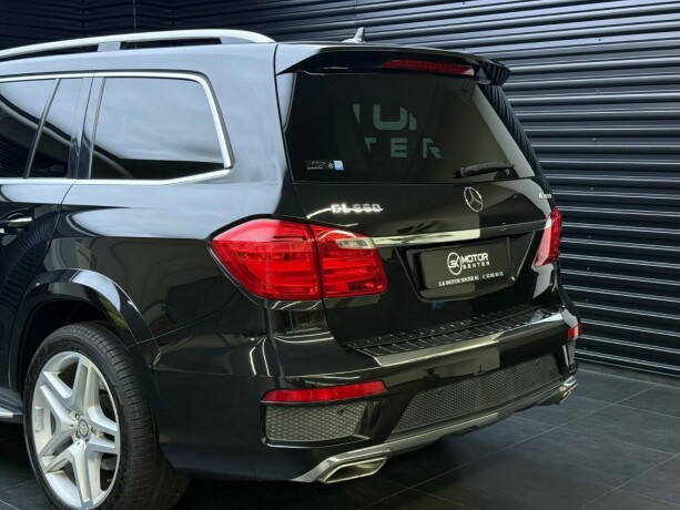 mercedes-benz-gl-bensin-2013-big-5