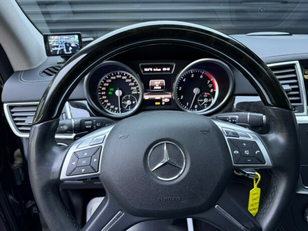 mercedes-benz-gl-bensin-2013-big-12