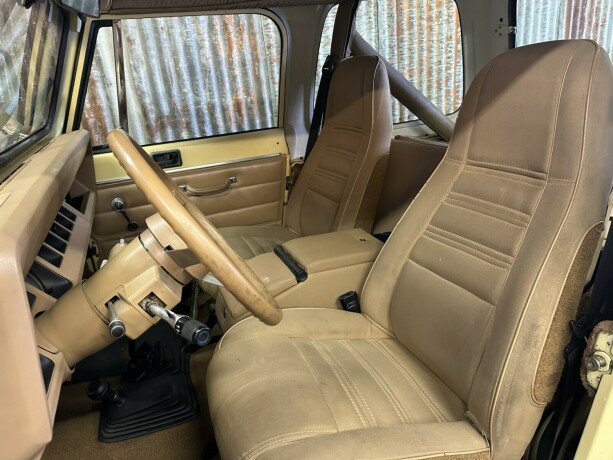 jeep-wrangler-bensin-1988-big-20
