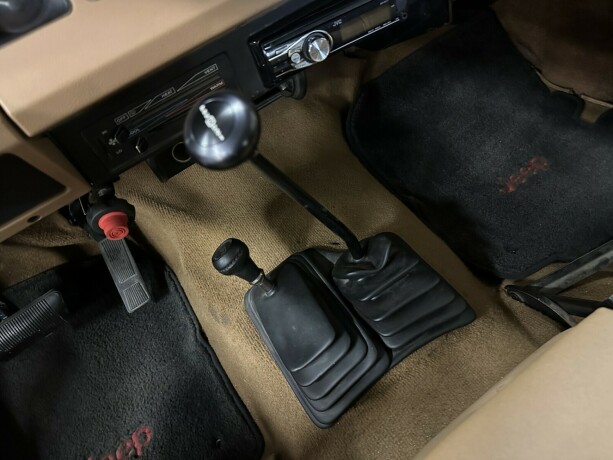 jeep-wrangler-bensin-1988-big-26