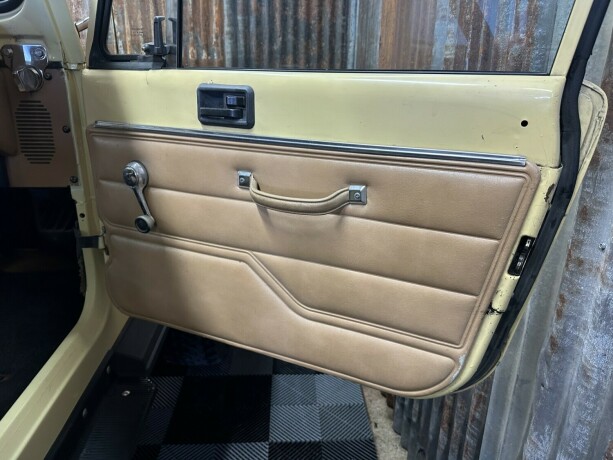 jeep-wrangler-bensin-1988-big-31