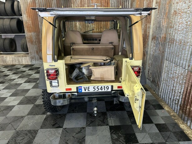 jeep-wrangler-bensin-1988-big-32