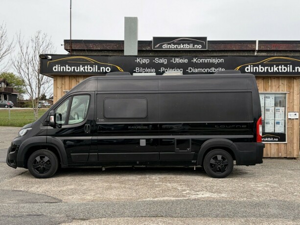 tourne-black-edition-topputgave-vinterisolert-el-varme-i-gulv-stor-varmer-solcelle-lithium-x2-diesel-2019-big-7