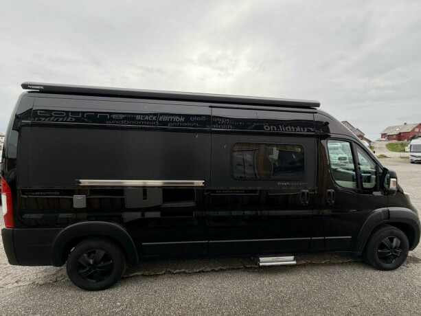 tourne-black-edition-topputgave-vinterisolert-el-varme-i-gulv-stor-varmer-solcelle-lithium-x2-diesel-2019-big-3