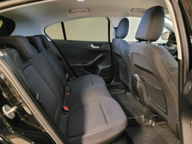 ford-focus-diesel-2019-big-18