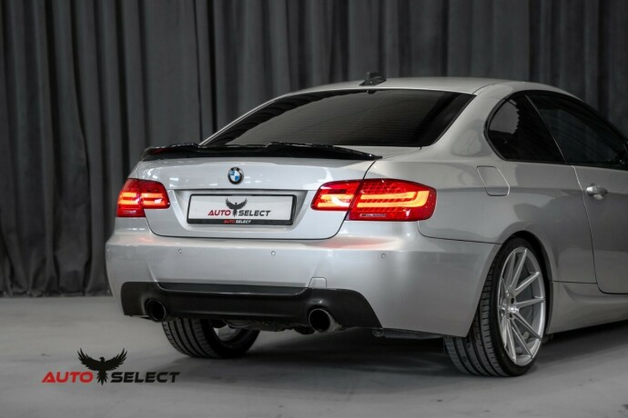 bmw-3-serie-bensin-2011-big-12