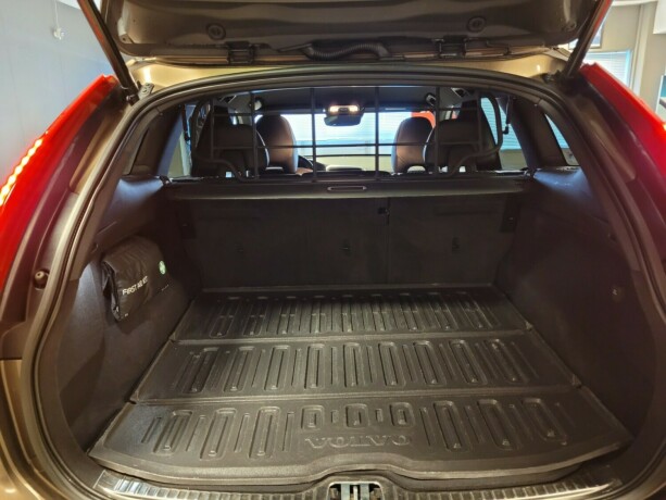 volvo-xc-60-diesel-2017-big-18