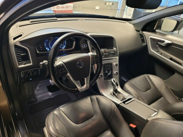 volvo-xc-60-diesel-2017-big-23