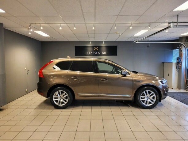 volvo-xc-60-diesel-2017-big-3