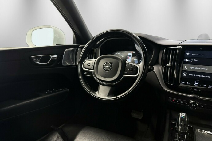 volvo-xc-60-elektrisitetbensin-2018-big-23