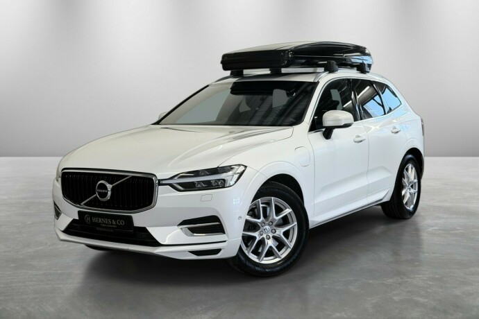volvo-xc-60-elektrisitetbensin-2018-big-0