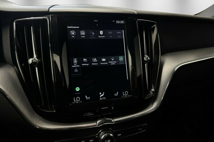 volvo-xc-60-elektrisitetbensin-2018-big-31