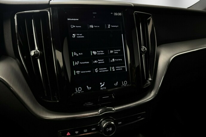 volvo-xc-60-elektrisitetbensin-2018-big-35
