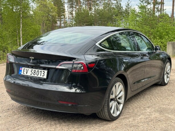 tesla-model-3-elektrisitet-2019-big-6
