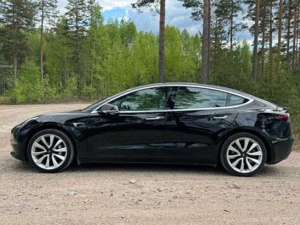 tesla-model-3-elektrisitet-2019-big-3