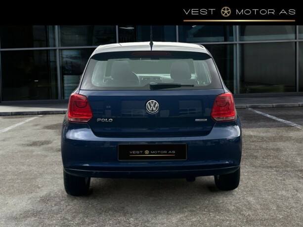 volkswagen-polo-bensin-2013-big-5