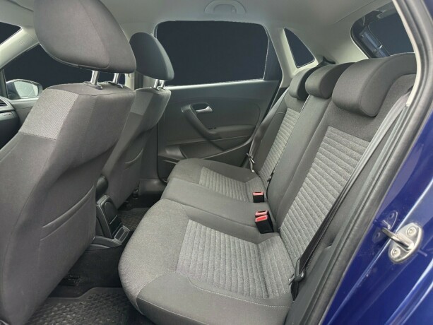 volkswagen-polo-bensin-2013-big-12