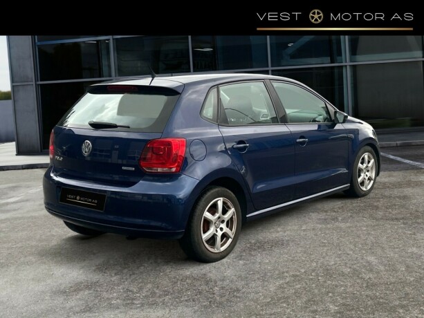 volkswagen-polo-bensin-2013-big-7
