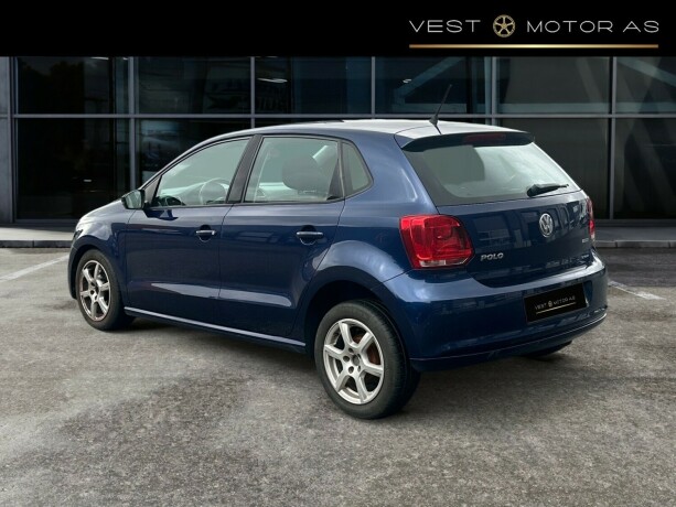 volkswagen-polo-bensin-2013-big-4