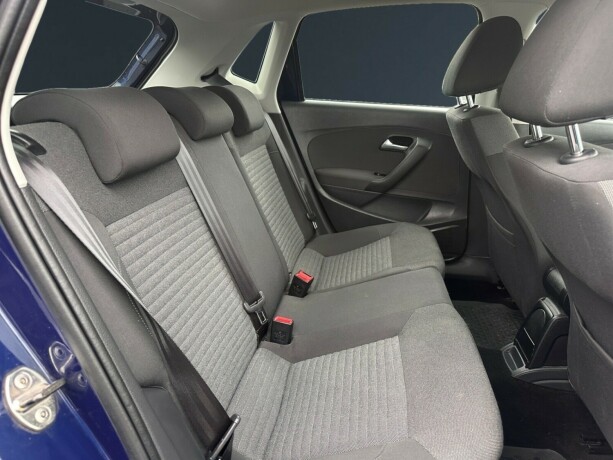 volkswagen-polo-bensin-2013-big-13