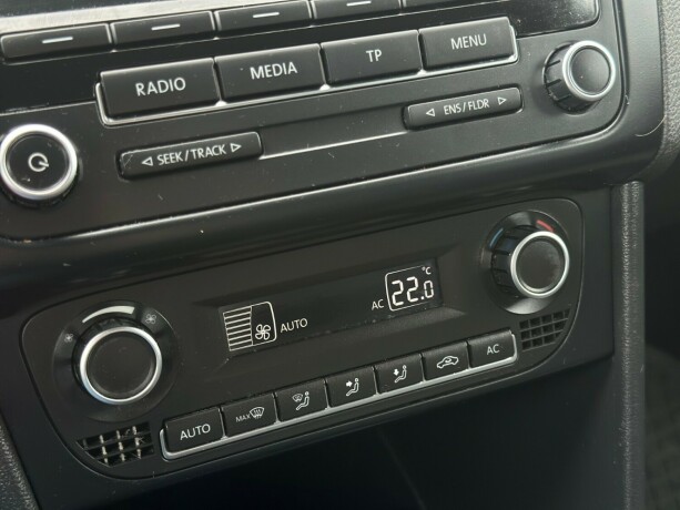 volkswagen-polo-bensin-2013-big-16