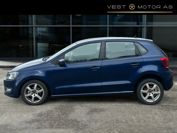 volkswagen-polo-bensin-2013-big-3