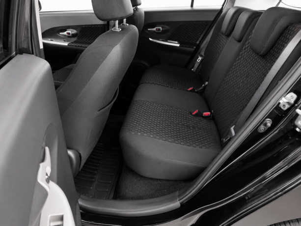 toyota-urban-cruiser-diesel-2010-big-21