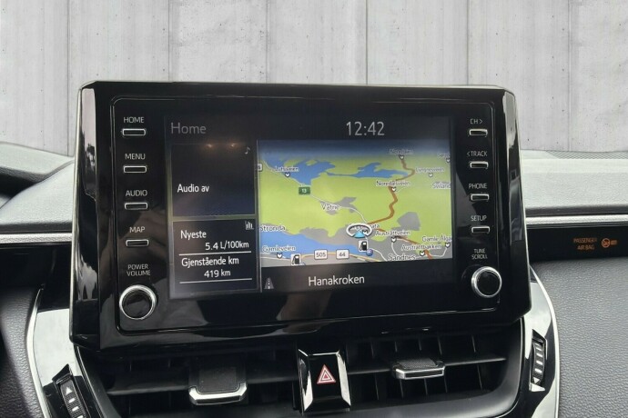 toyota-corolla-elektrisitetbensin-2021-big-12