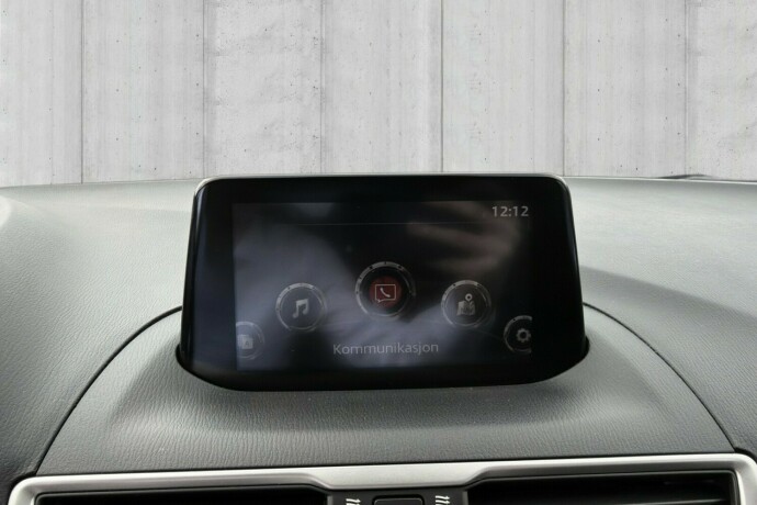 mazda-3-diesel-2017-big-12