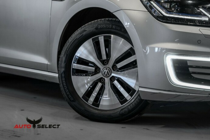 volkswagen-golf-elektrisitet-2019-big-2