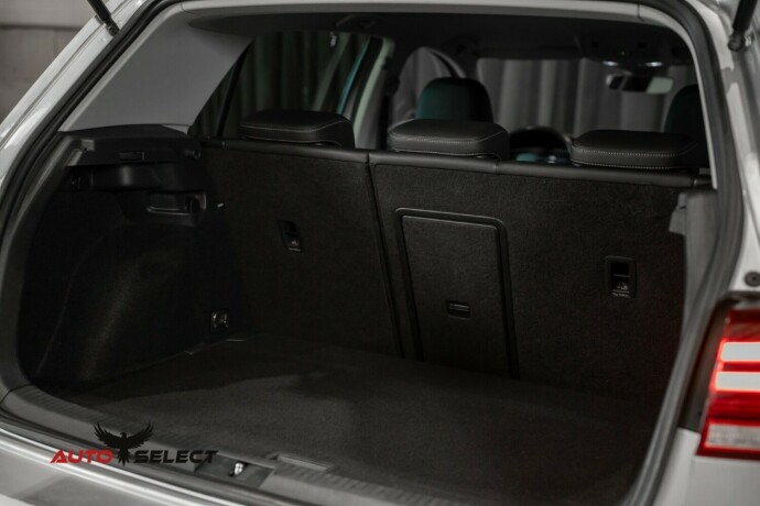 volkswagen-golf-elektrisitet-2019-big-10