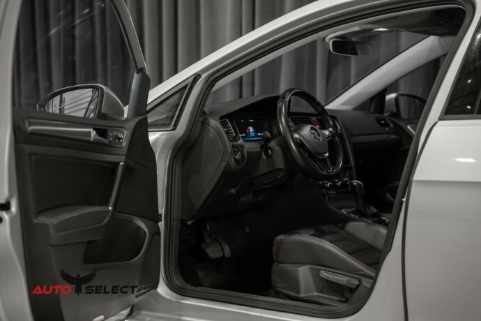 volkswagen-golf-elektrisitet-2019-big-19