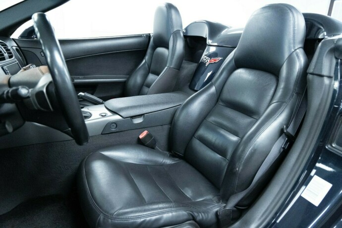 chevrolet-corvette-bensin-2006-big-5