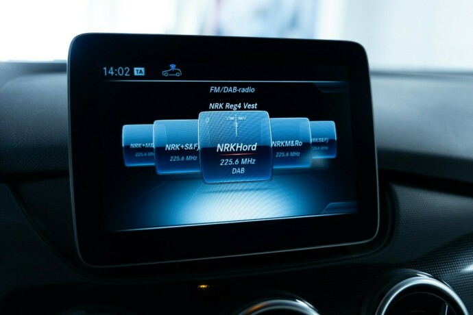 mercedes-benz-b-klasse-elektrisitet-2017-big-12