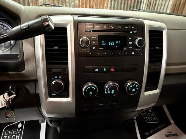 dodge-ram-bensin-2011-big-34