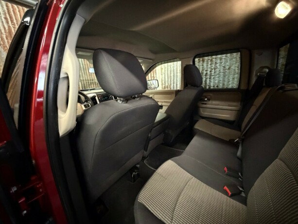 dodge-ram-bensin-2011-big-44