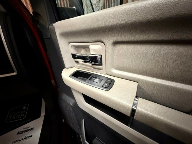 dodge-ram-bensin-2011-big-40