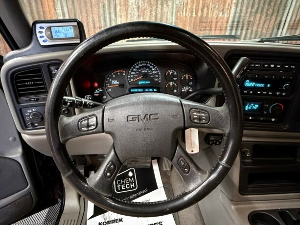 gmc-sierra-diesel-2005-big-27