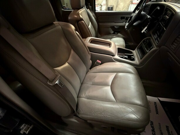 gmc-sierra-diesel-2005-big-35