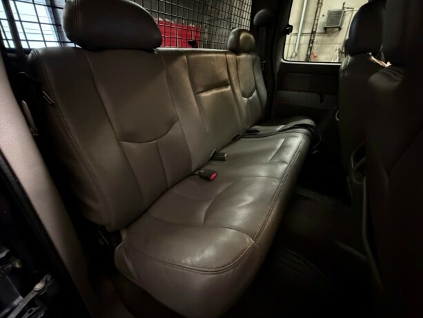 gmc-sierra-diesel-2005-big-39