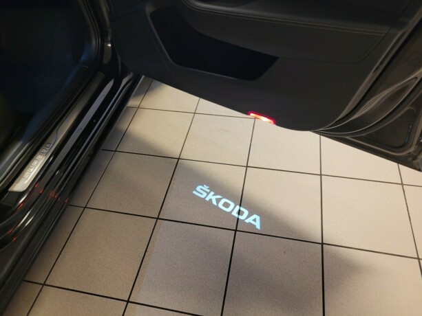 skoda-superb-diesel-2020-big-16