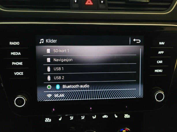 skoda-superb-diesel-2020-big-34