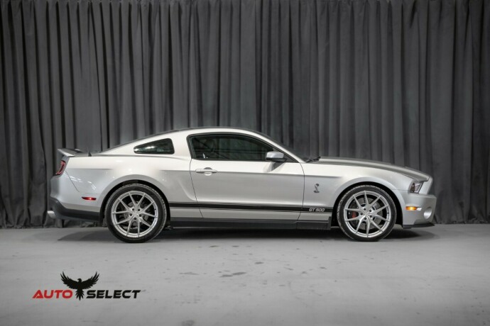 ford-mustang-bensin-2011-big-16