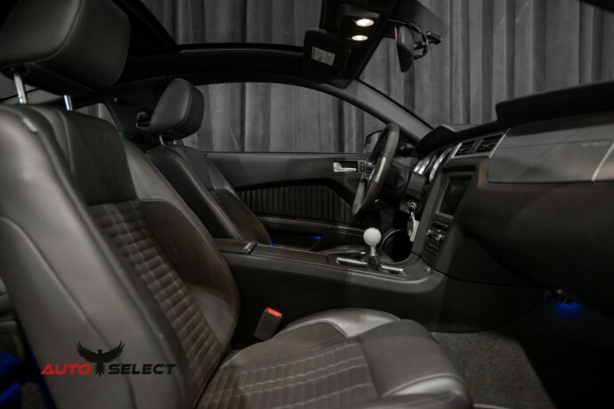ford-mustang-bensin-2011-big-18