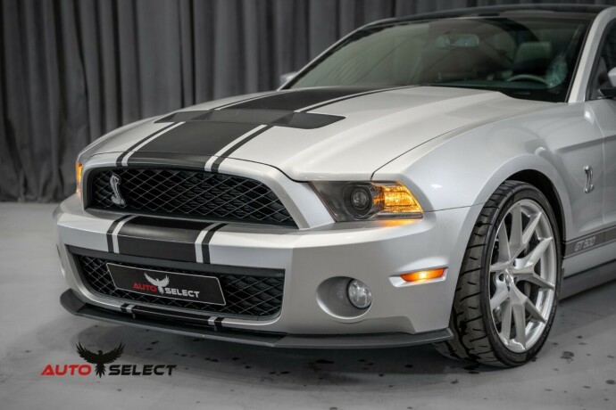 ford-mustang-bensin-2011-big-6
